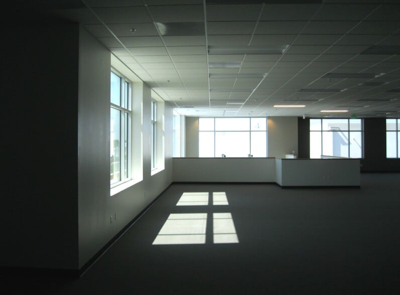 More Photos Of 802 Echelon Ct, City of Industry Warehouse For Lease