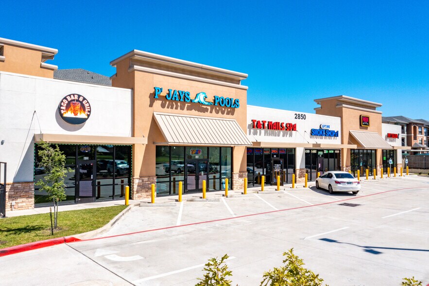 More Photos Of 2850 W Baker Rd, Baytown Freestanding For Sale
