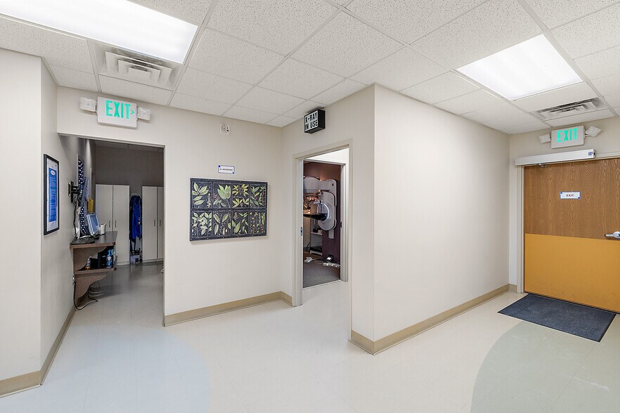 More Photos Of 1794 N Lapeer Rd, Lapeer Medical For Sale