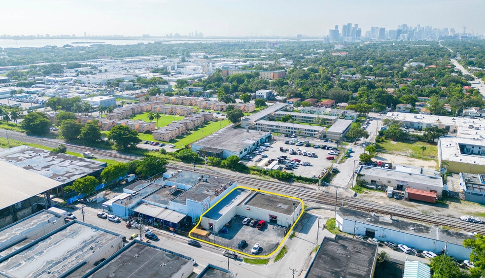 More Photos Of 54 NE 73rd St, Miami Manufacturing For Lease