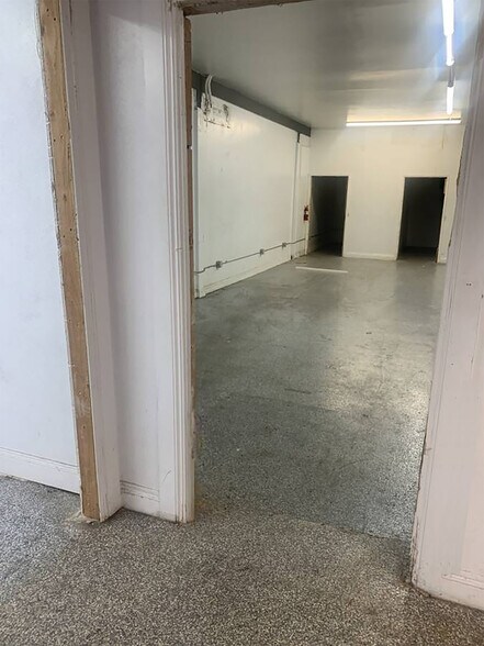 More Photos Of 180-182 S Alvarado St, Los Angeles Storefront Retail Office For Lease