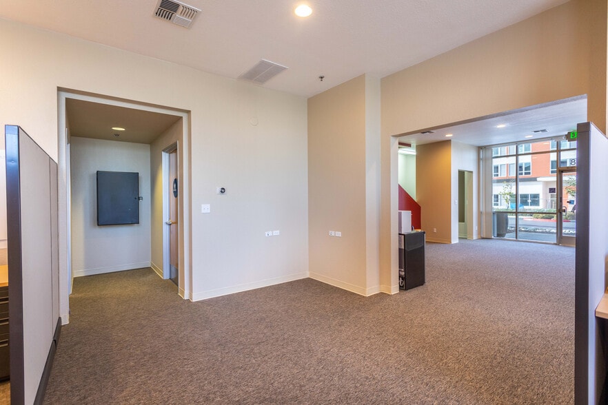 More Photos Of 4750-4794 Duckhorn Dr, Sacramento Research And Development For Sale