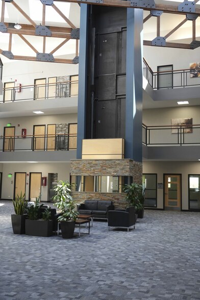 More Photos Of 7180 E Orchard Rd, Centennial Medical For Lease