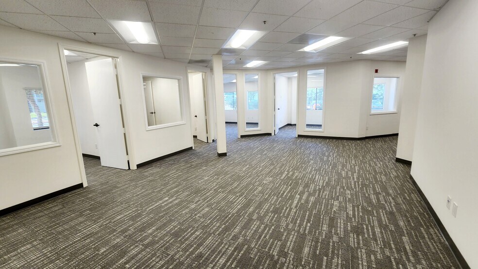 More Photos Of 350 Ignacio Blvd, Novato Office For Sale