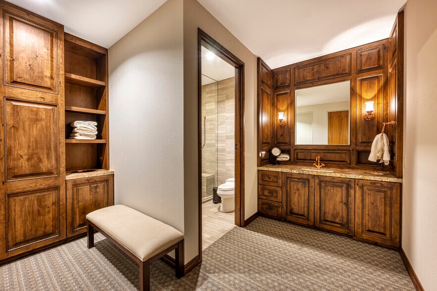 More Photos Of 333 N Central Ave, Phoenix Office For Lease