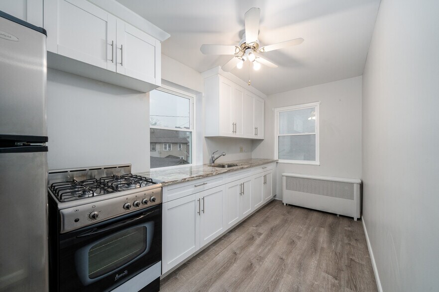 More Photos Of 518 79th St, North Bergen Medical For Sale
