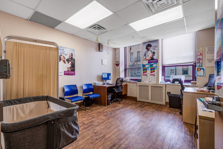 More Photos Of 313 State St, Perth Amboy Office Residential For Lease