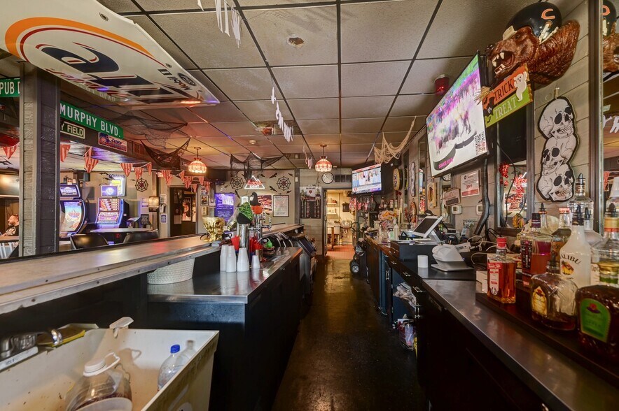 More Photos Of 2736 Chicago Rd, South Chicago Heights Bar For Sale