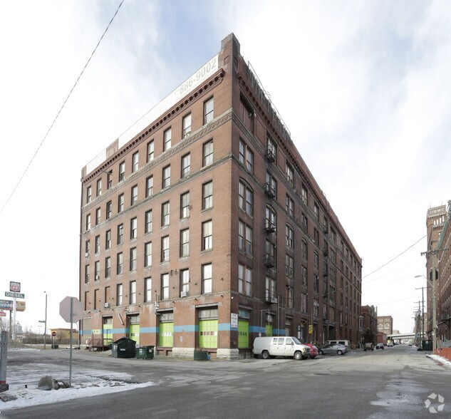 More Photos Of 1420 W 13th Ter, Kansas City Warehouse For Lease