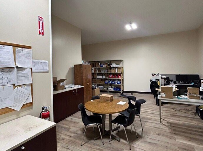 More Photos Of 116 Salina St, Liverpool Flex For Sale