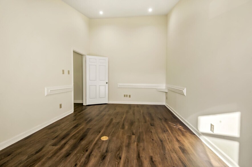 More Photos Of 1146 Walker Rd, Great Falls Medical For Sale