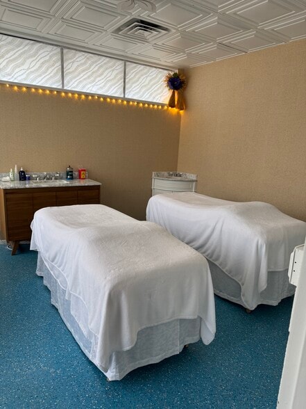 More Photos Of 1895 Youngfield St, Golden Office For Lease