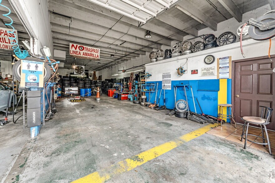 More Photos Of 7885 W 28th Ave, Hialeah Warehouse For Sale