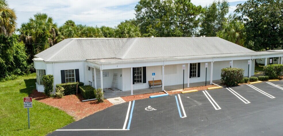 Primary Photo Of 9030 W Fort Island Trl, Crystal River Medical For Sale