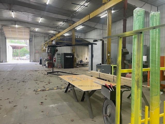 More Photos Of 23044 Honey Creek Rd, Sulphur Springs Distribution For Sale