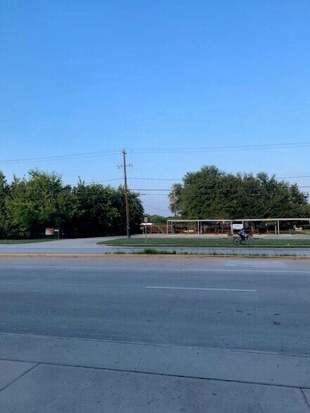 More Photos Of 13410 Cullen Blvd, Houston Land For Sale