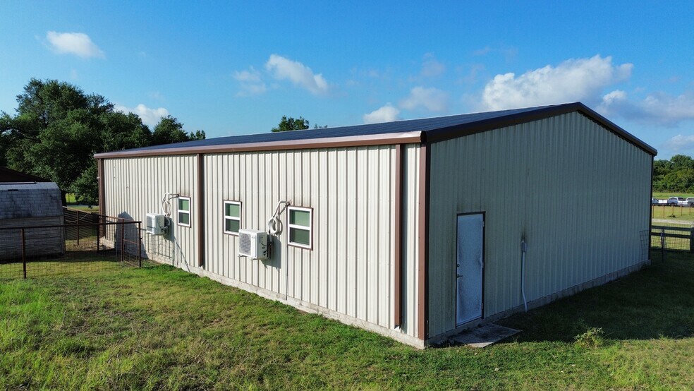 More Photos Of 9100 TX-130, Hutto Warehouse For Lease