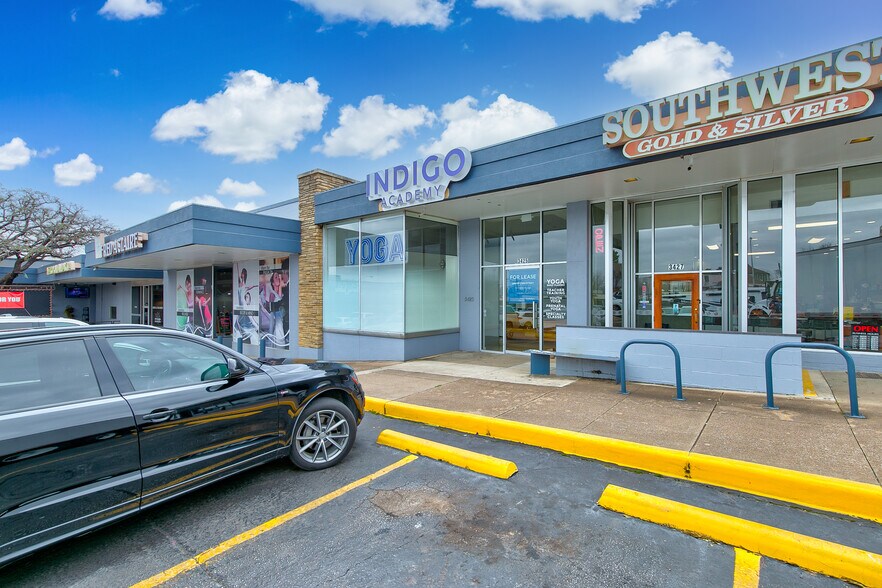 More Photos Of 3409-3437 W 7th St, Fort Worth Unknown For Lease