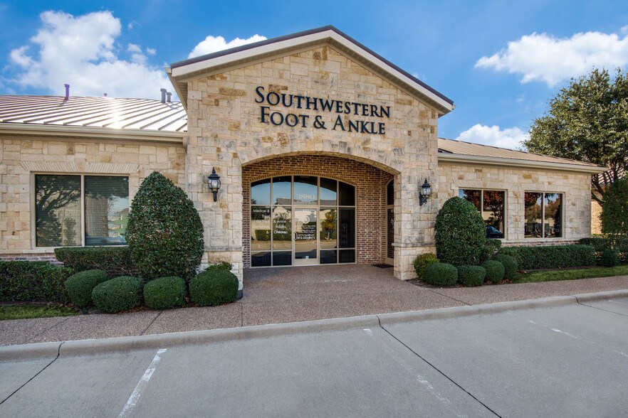 More Photos Of 3880 Parkwood Blvd, Frisco Medical For Lease