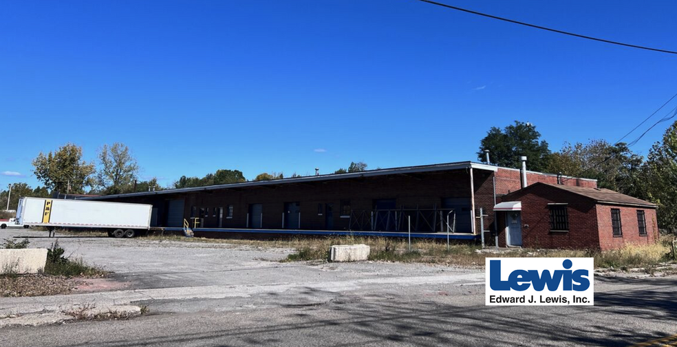 Primary Photo Of 58 Hubbard Rd, Youngstown Warehouse For Lease