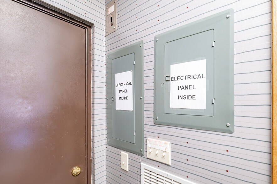 More Photos Of 1010 S Main St, Lebanon Loft Creative Space For Lease