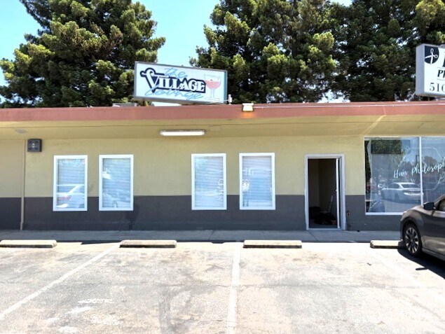 More Photos Of 18906 Hesperian Blvd, Hayward Unknown For Lease