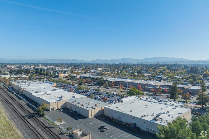 More Photos Of 1318-1588 Railroad Ave, Livermore Unknown For Lease