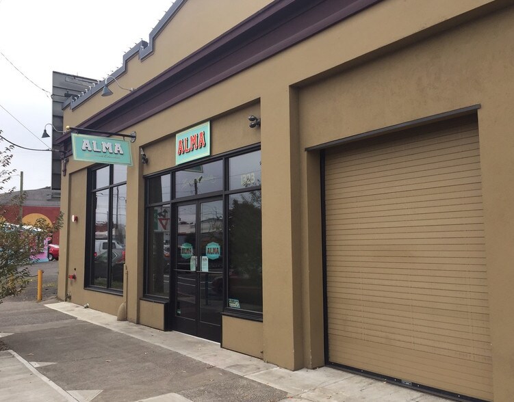 More Photos Of 1311 SE 7th Ave, Portland Restaurant For Lease