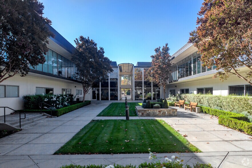 More Photos Of 2513-2525 E Charleston Rd, Mountain View Office For Lease
