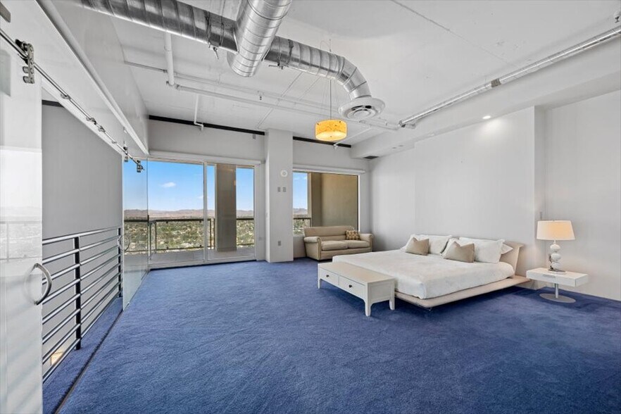More Photos Of 900 S Las Vegas Blvd, Las Vegas Apartments For Sale