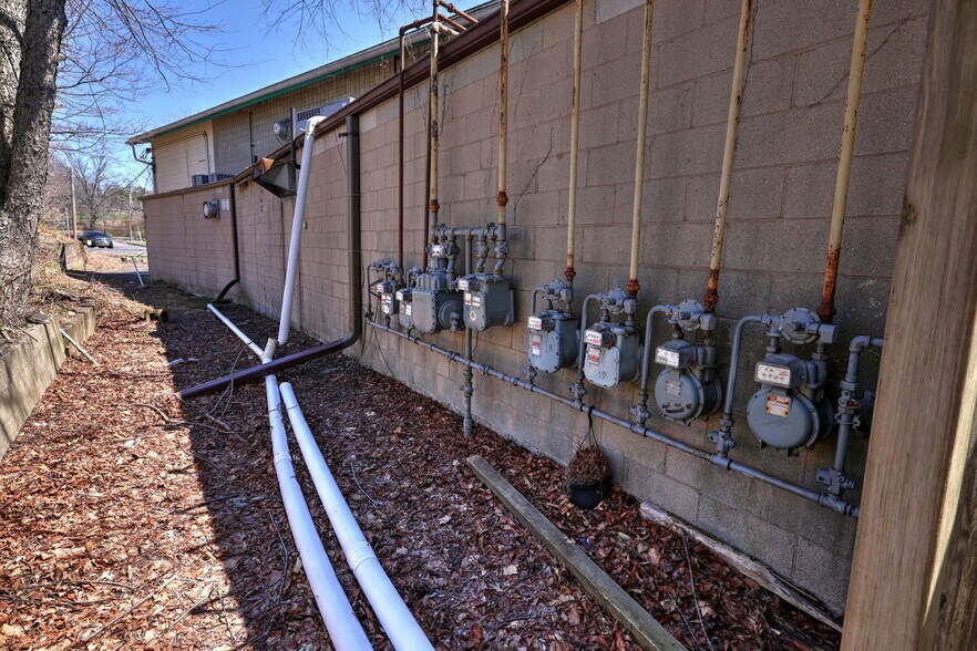 More Photos Of 284 Racebrook Rd, Orange Office For Sale