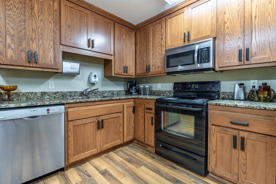 More Photos Of 394 Woodland Dr, Fergus Falls Assisted Living For Sale