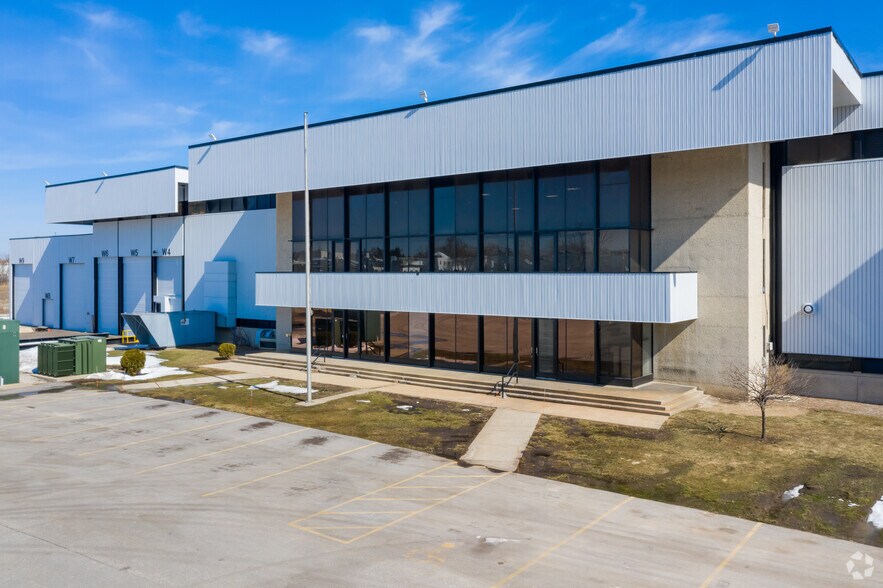 More Photos Of 7100 W Calumet Rd, Milwaukee Land For Lease