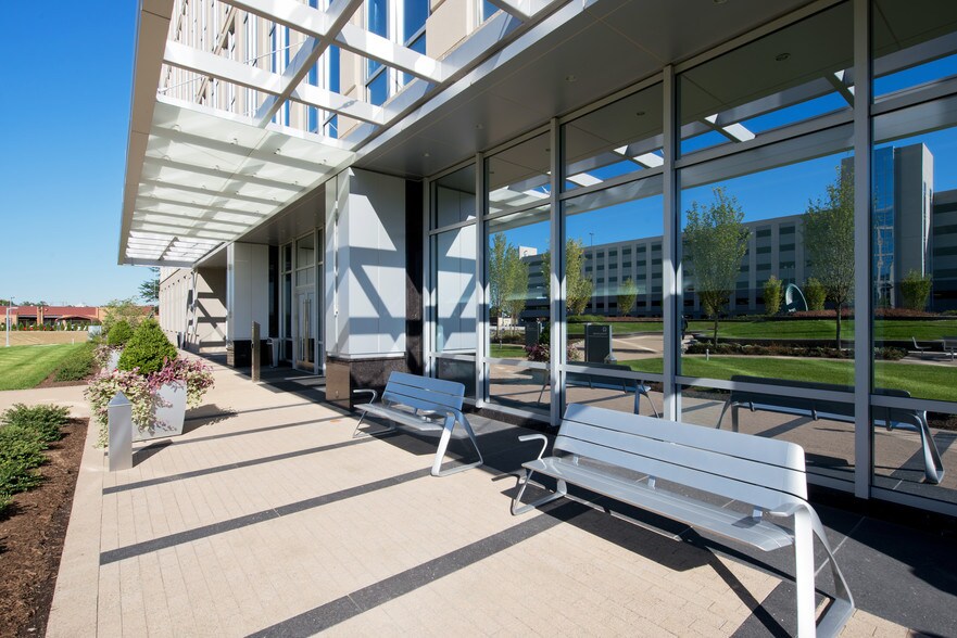 More Photos Of 7770 Backlick Rd, Springfield Office For Lease