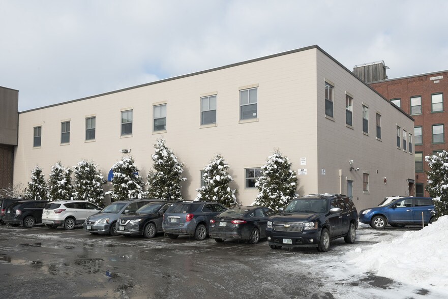 More Photos Of 42-46 Main St, Keene Loft Creative Space For Lease