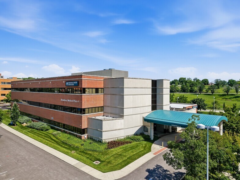 More Photos Of 1705 E Broadway, Columbia Medical For Lease