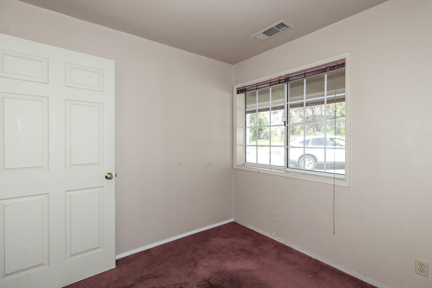 More Photos Of 5320 State Highway 49, Mariposa Office Residential For Sale