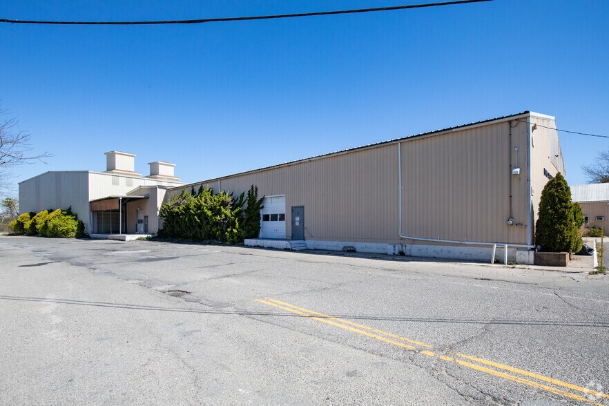 More Photos Of 342 Montauk Hwy, Wainscott Warehouse For Sale