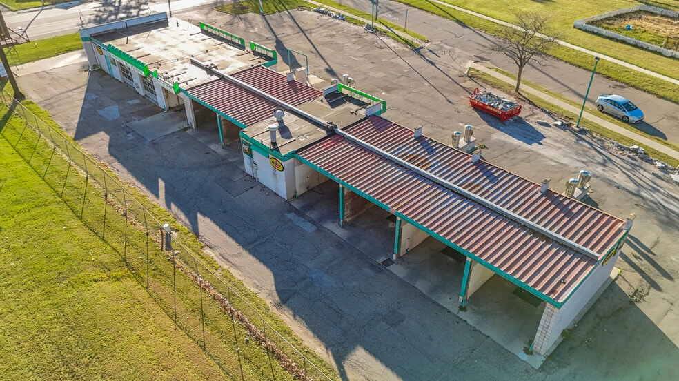 More Photos Of 3422 Flushing Rd, Flint Auto Repair For Sale
