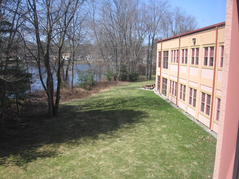 More Photos Of 470 Granby Rd, South Hadley Medical For Lease