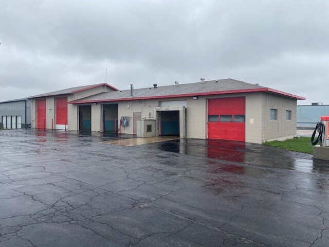 More Photos Of 1025 W 4th St, Monroe Carwash For Sale