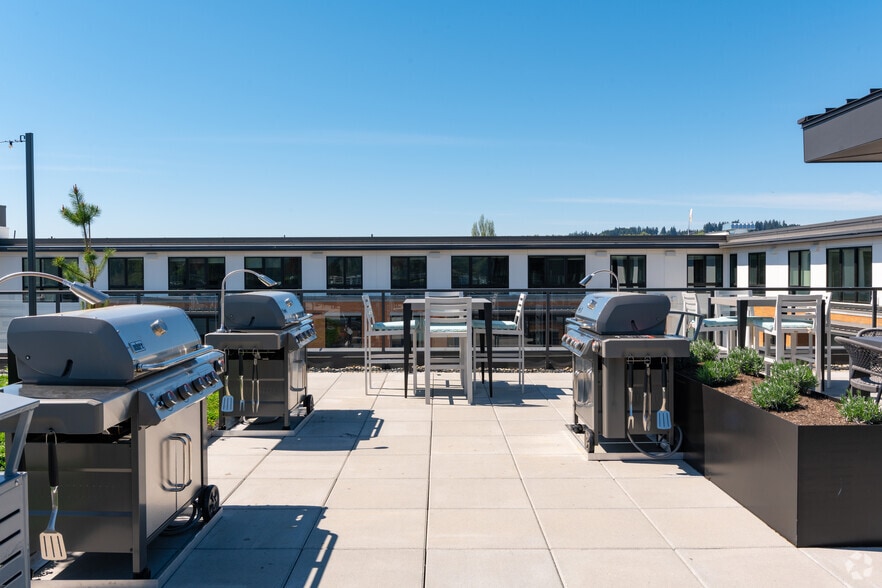 More Photos Of 109 S Division St, Auburn Apartments For Lease