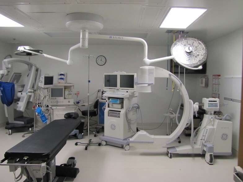 More Photos Of 1900 116th Ave NE, Bellevue Medical For Lease