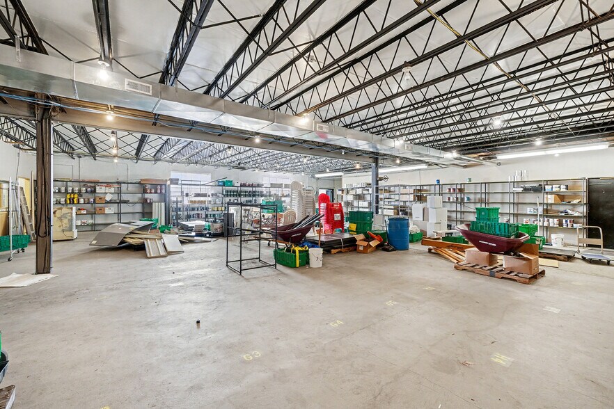 More Photos Of 109 S Wayne Ave, Lockland Storefront For Sale