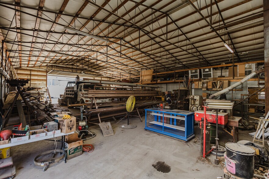 More Photos Of 410 N Commercial Ave, Sedgwick Storefront For Sale