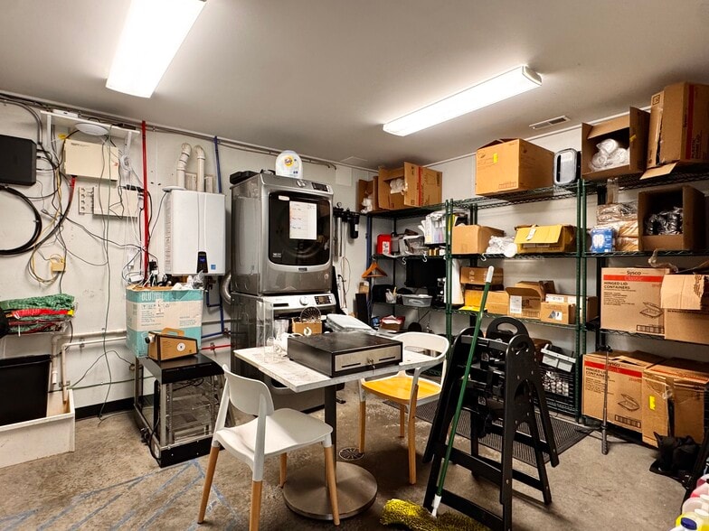 More Photos Of 26 Buck Dr, Ruckersville Office For Lease