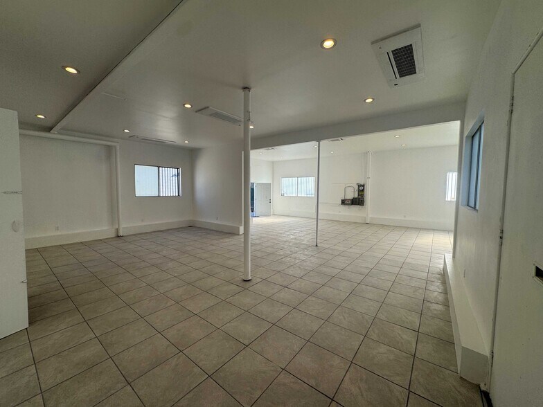 More Photos Of 2701 Dawson Ave, Signal Hill Warehouse For Lease