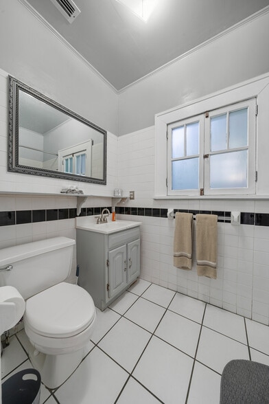 More Photos Of 973 N Harbor City Blvd, Melbourne Specialty For Sale