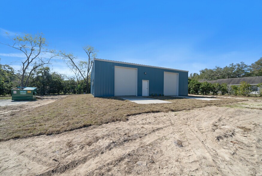 More Photos Of 4820 NE 35th St, Silver Springs Auto Dealership For Sale