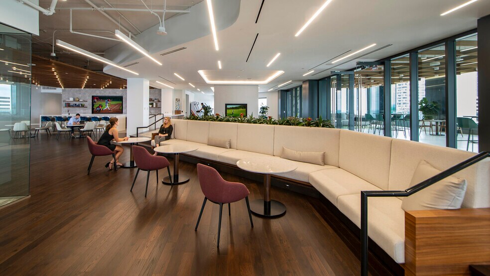 More Photos Of 1676 International Dr, McLean Office For Lease